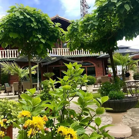 Restaurant Baca Ξενοδοχείο Golem (Tirana)